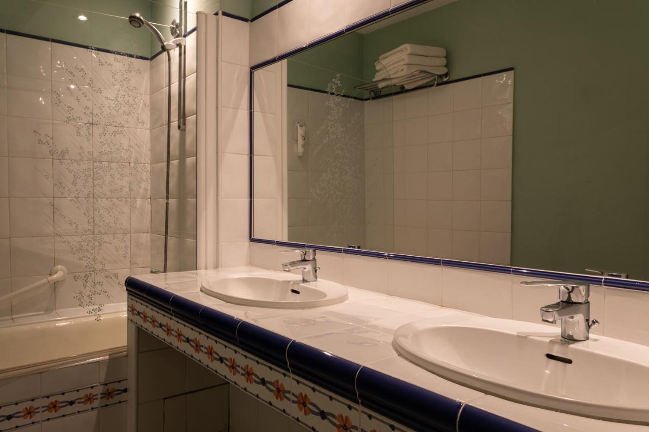 Mireille Hotel